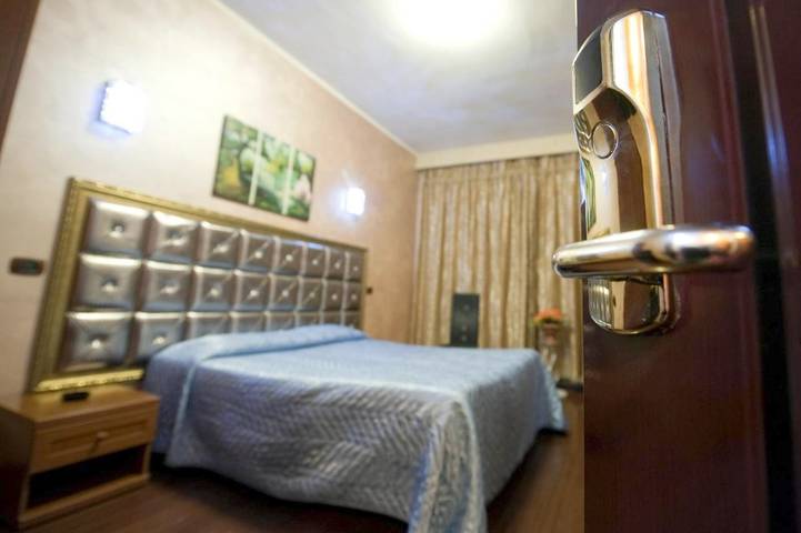 Hôtel pour 2 personnes, avec vue et balcon à Moncalieri - 3