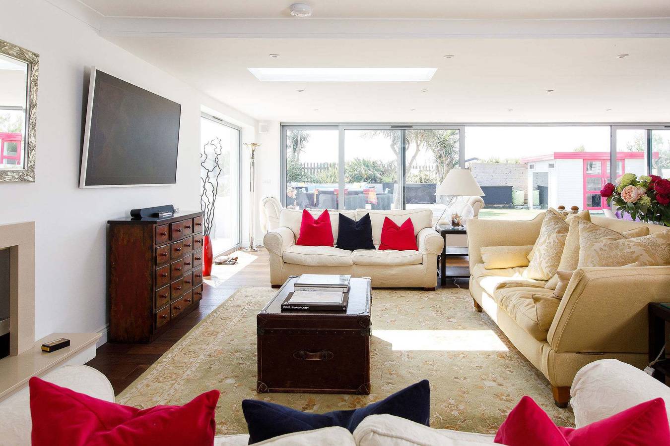 Vibrant Seafront Home With Seasonal Pool in West Sussex