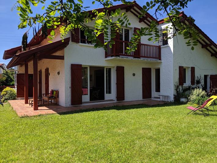 Maison de vacances pour 12 personnes, avec Balcon ainsi que Terrasse et Jardin au Pays basque