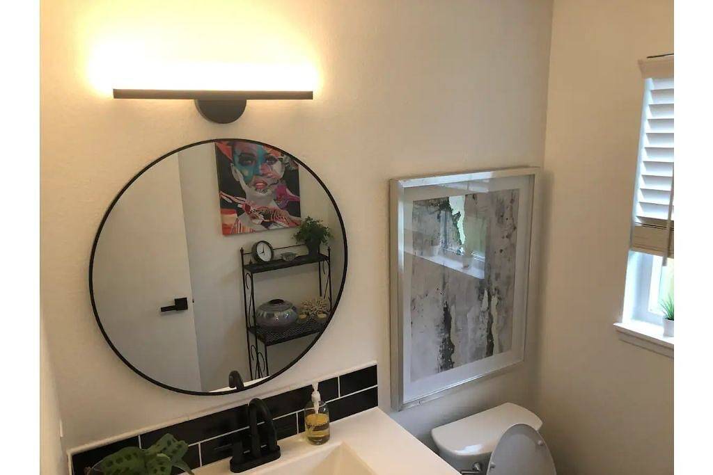 Luxury Brand New Remodeled 3 Bedroom Duplex! in Everett, Snohomish County