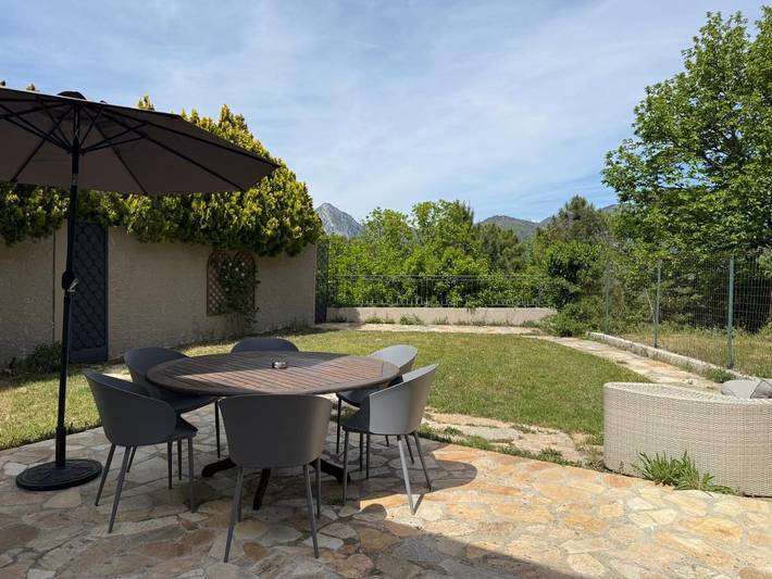 Gîte pour 4 personnes, avec jacuzzi ainsi que jardin et piscine à Berre-les-Alpes - 4