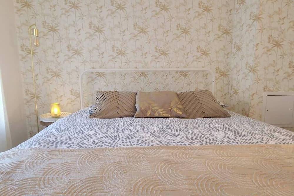 Ganze Wohnung, Appt 8 P, parkings, Disney direct, Vallée Village in Serris, Seine-et-Marne