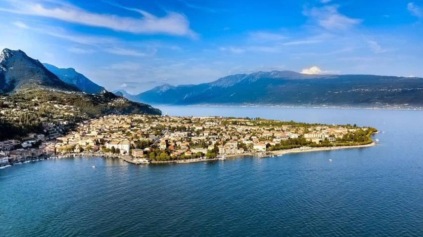 B&b per 2 persone, con Balcone e Terrazza nonché Giardino a Toscolano-Maderno