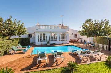 Villa in Ciutadella, Coast of Menorca für 6 
