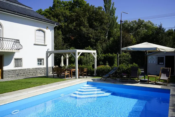 Apartamento de vacaciones para 2 personas, con vistas además de jardín y piscina - 1