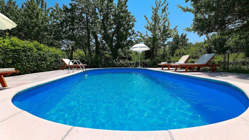 Ferienwohnung für 4 Personen, mit Garten und Balkon sowie Pool - 1