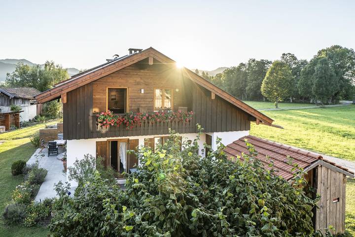 Ferienwohnung für 5 Personen, mit Balkon und Terrasse sowie Garten und Sauna im Tölzer Land - 2
