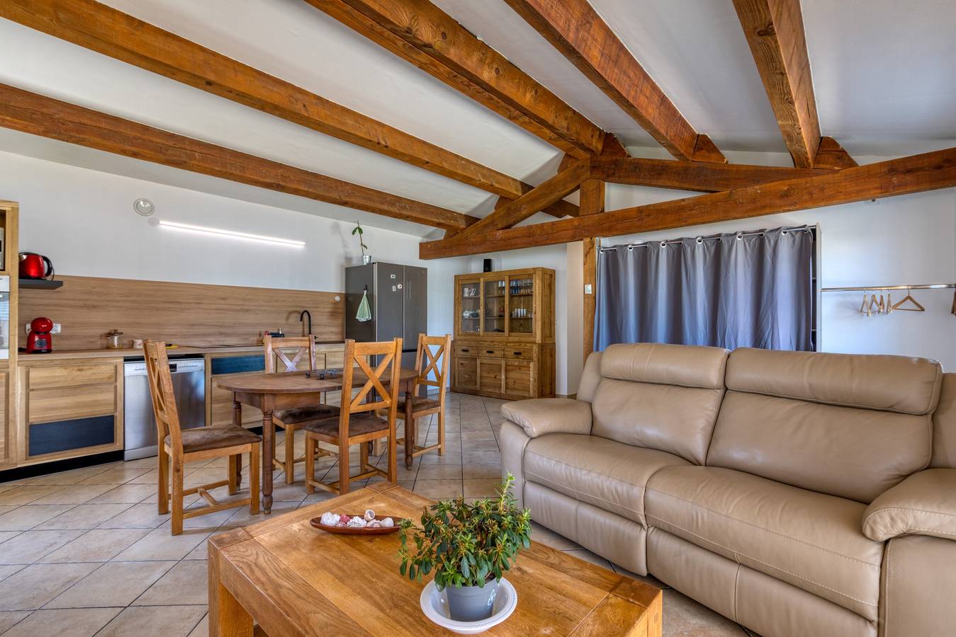 Villa en Camargue con piscina compartida, Wi-Fi y aire acondicionado in Vauvert, Costa mediterránea (Francia)