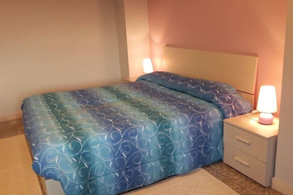 Apartamento entero, Una casa confortable durante períodos cortos en Cagliari in Cagliari, Campidano