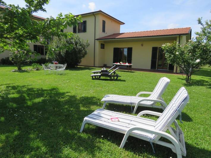 Gîte pour 6 personnes, avec jardin ainsi que piscine et vue, animaux acceptés à Fiumaretta di Ameglia - 2
