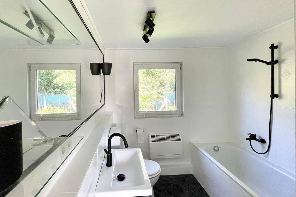 Liebevoll renovierter Ferienbungalow am Grimnitzsee mit Sauna in Grimnitzsee, Joachimsthal