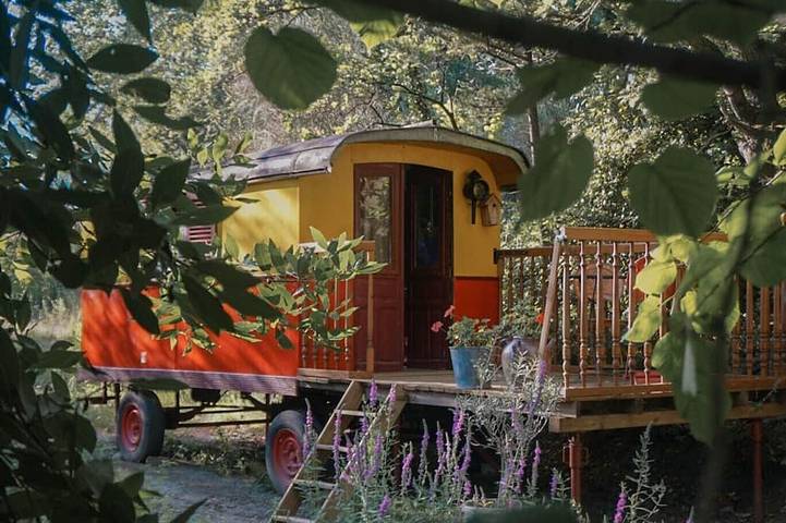 Gîte pour 2 personnes, avec Balcon ainsi que Jardin et Piscine