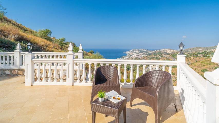 Villa für 6 Personen, mit Balkon/Terrasse und Pool sowie Whirlpool an der Costa Tropical - 3