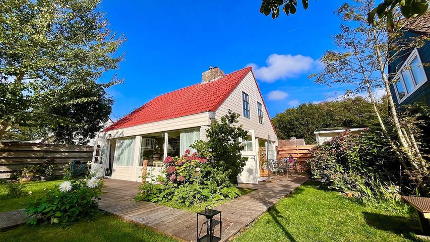 Vakantiehuis voor 4 personen, met terras en tuin in Noordwijkerhout