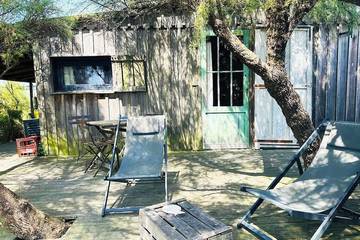 Gîte pour 3 personnes, avec terrasse et jardin à Saint-Vivien-de-Médoc