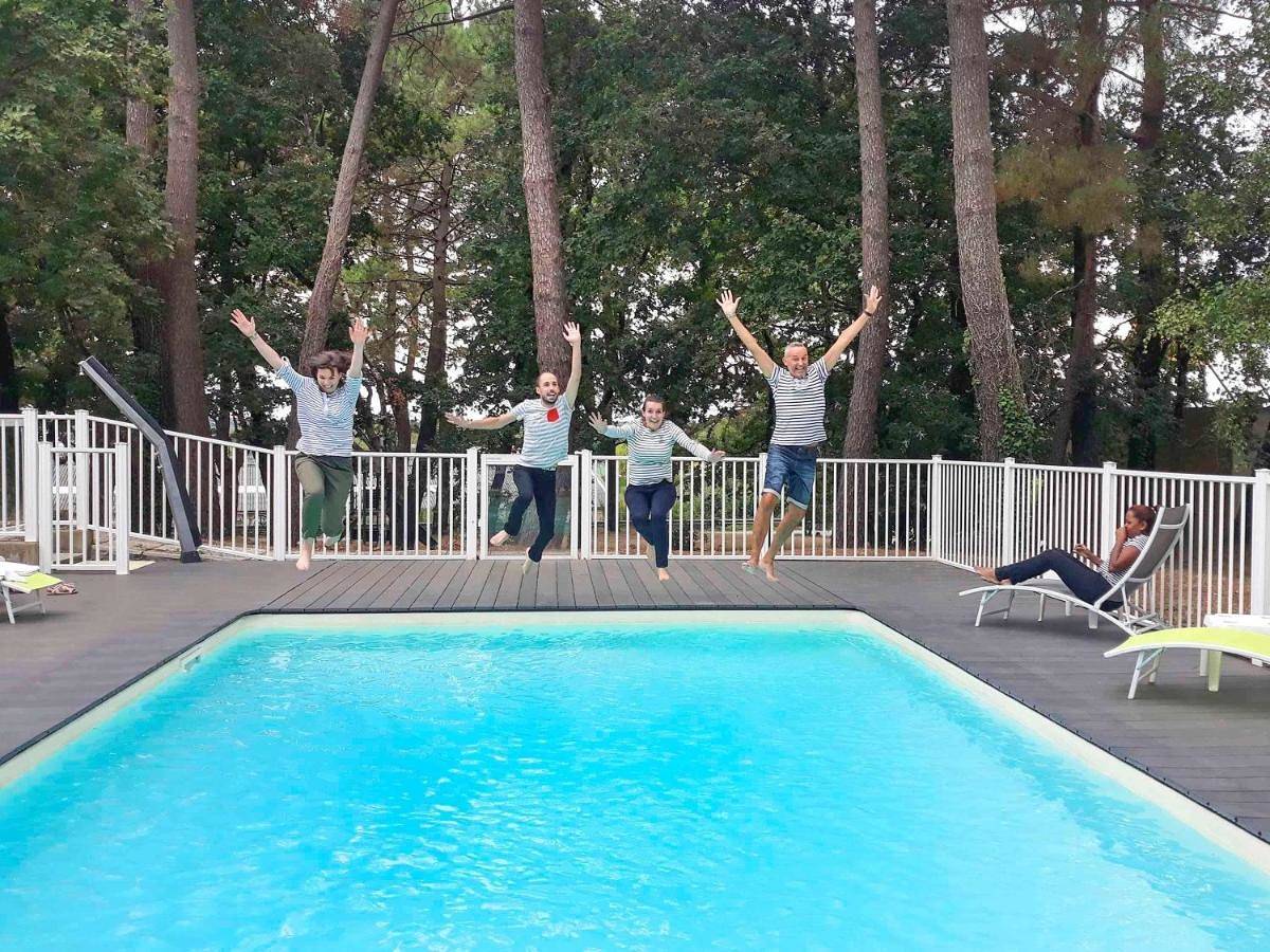 Hôtel pour 4 personnes avec terrasse in Caudan, Côte des Mégalithes