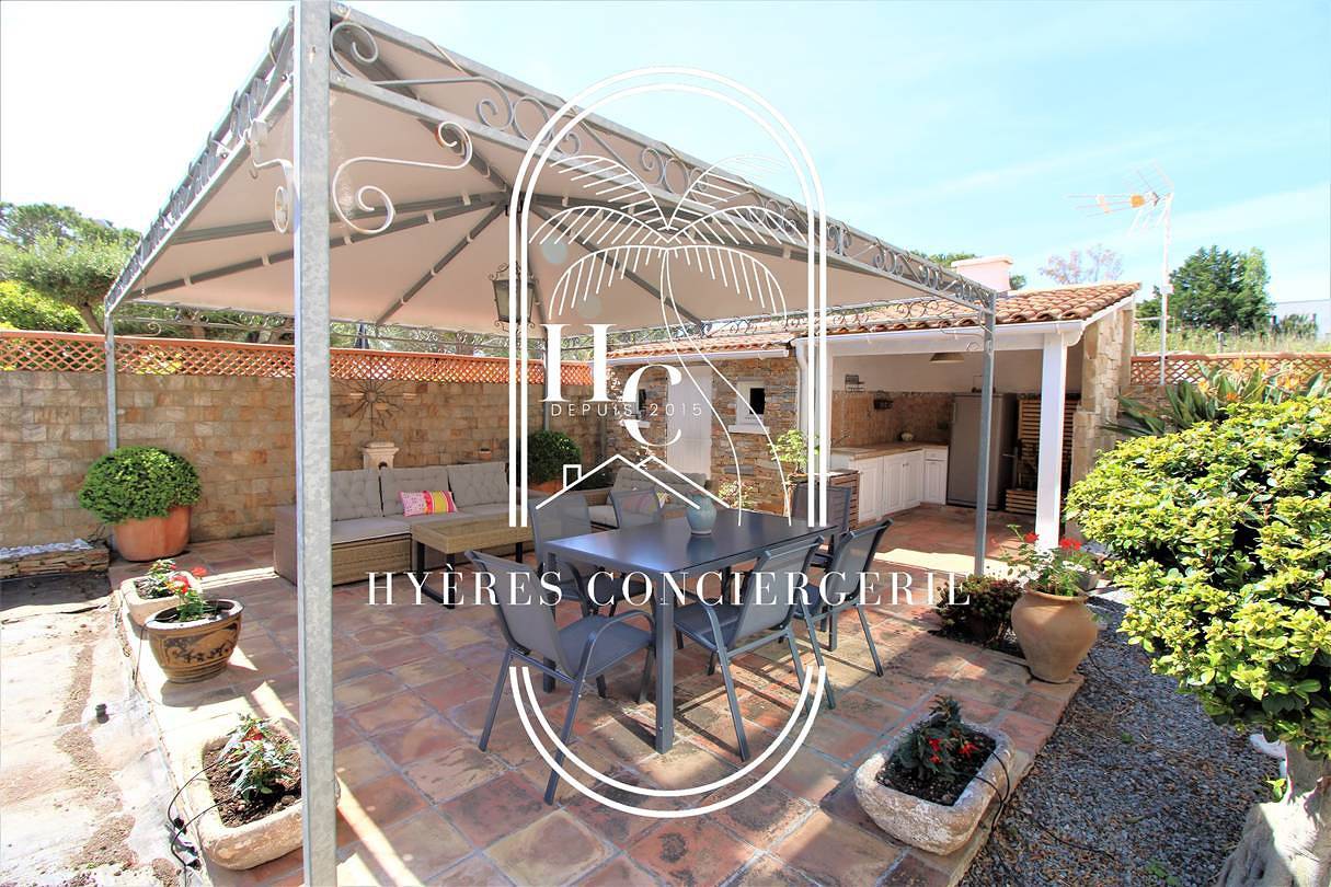 Ganze Ferienwohnung, Ferienwohnung für 6 Personen mit Terrasse in Hyeres, Parc national Port-Cros
