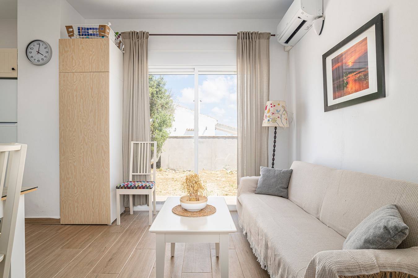 Casa de Huéspedes 'Sol' con Jardín Privado, Wi-Fi y Aire Acondicionado in Conil de la Frontera, Costa de la Luz
