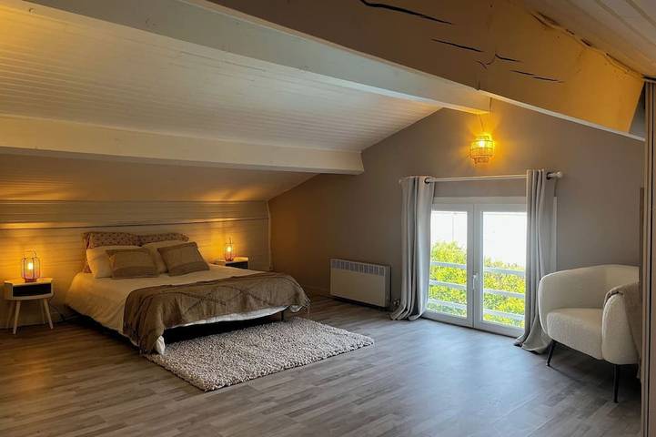 Location de vacances pour 8 personnes, avec jacuzzi et jardin à Milhaud - 3