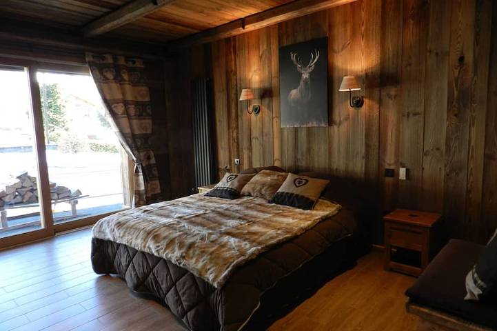 4-star comfortable chalet for 18 people; 7 bedrooms, 7 bathrooms with Wc in Samoëns, Bonneville region