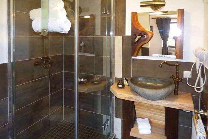Ferienwohnung für 2 Personen, mit Garten und Balkon in Böbrach - 3
