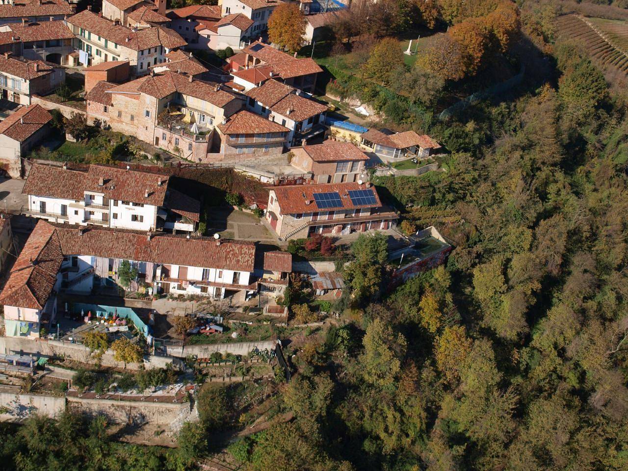 Appartamento intero, Appartamento a Verduno con terrazza attrezzata in Verduno, Langhe