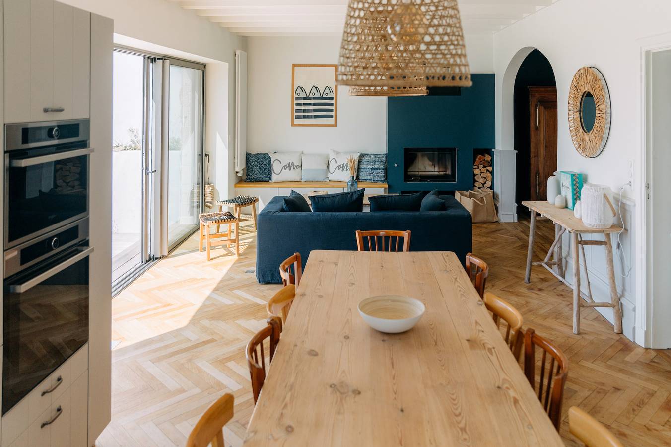 Holiday Home 'La Perle' with Sea View and Jacuzzi in Lesconil, Plobannalec-Lesconil