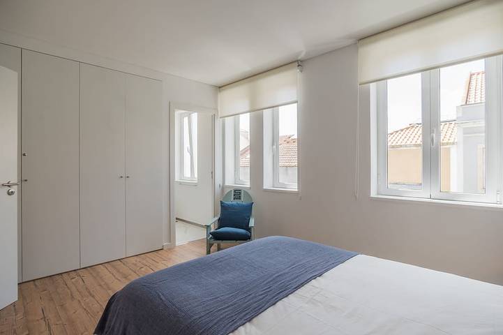 Entire apartment, Nice view of Lisbon / Tagus - Enjoy a sunny terrace. Free WIFI! in São João (Lisbon), Penha de França
