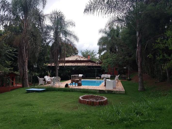 Casas e apartamentos de temporada para 7 pessoas, com vista e piscina e ainda jardim, com animais de estimação em Bragança Paulista