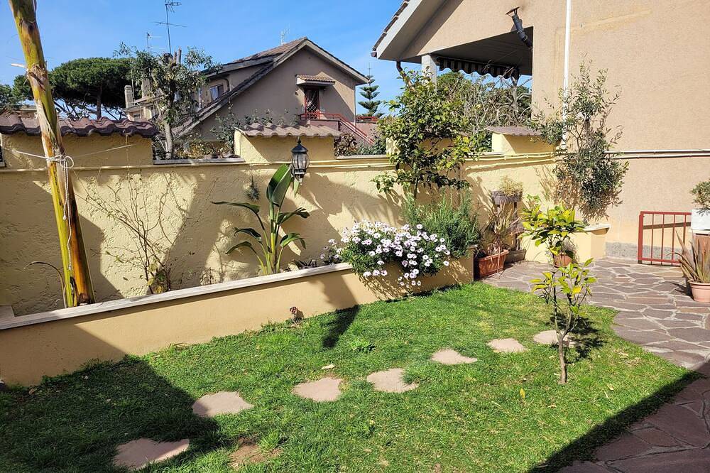 Sea View Beach Apartment 300 meters from the sea Anzio in Anzio, Rome Province