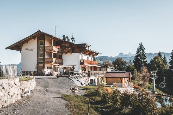 Hôtel pour 4 personnes, avec jardin et vue ainsi que piscine et sauna