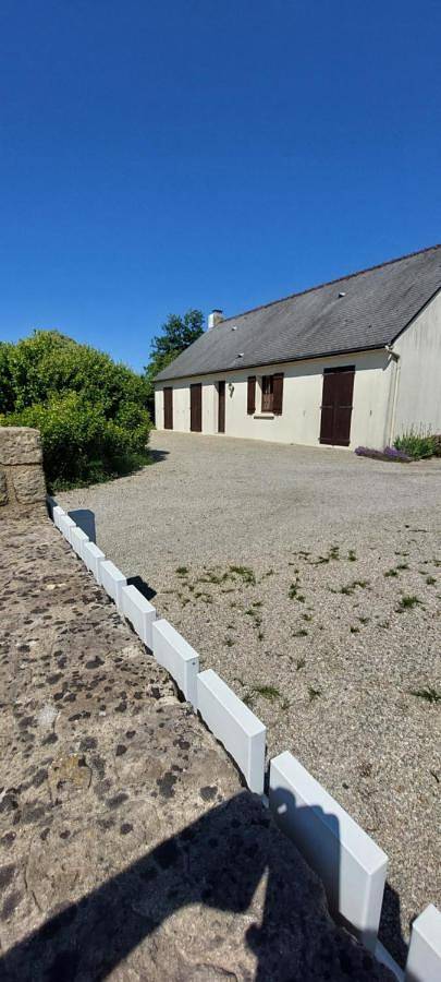 Three-Bedroom House in Quettehou, Région de Cherbourg