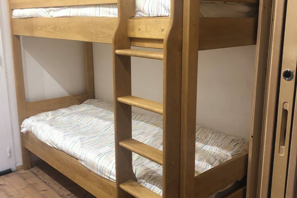 Apartamento entero, Studio Le Refuge sleeps 4 with sleeping area, mountain view, all comforts in Saint-Jean-Saint-Nicolas, Parque Nacional de los Ecrins