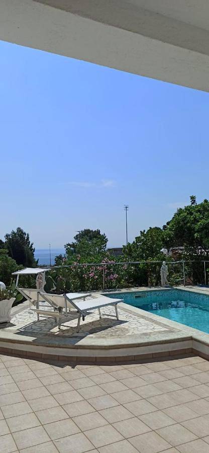 Villetta Guardiano del faro con piscina in Leuca, Gagliano del Capo
