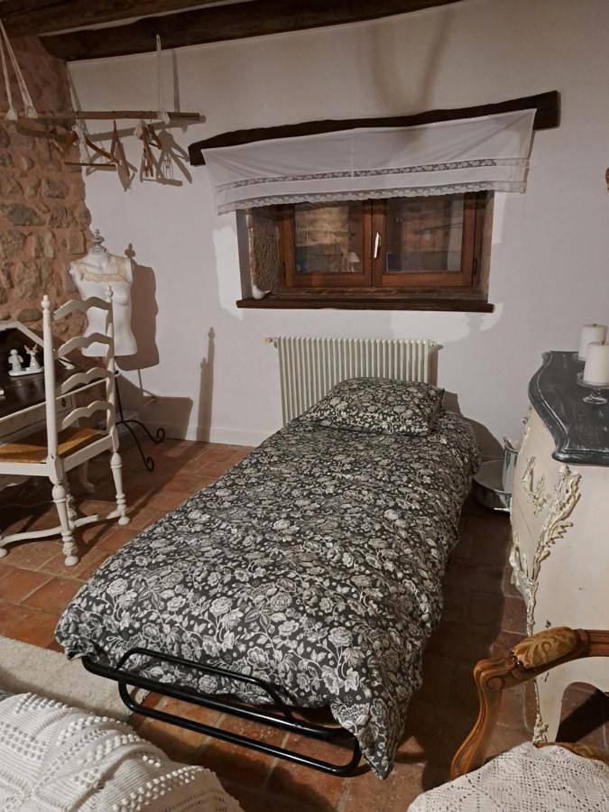 Gîte pour 2 personnes, avec vue et terrasse à Ozolles - 3