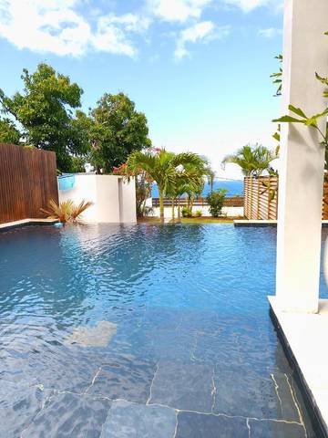 Gîte pour 6 personnes, avec vue ainsi que jardin et piscine dans Basse Vallée