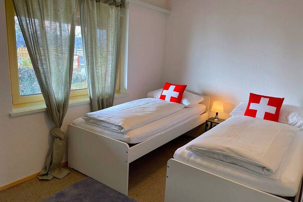 Geheel appartement, Concierge, Lake Thun/Alps Scenic Views by Swisshut in Sigriswil, Meer van Thun