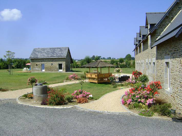 Gîte pour 5 personnes, avec terrasse dans Chênedollé