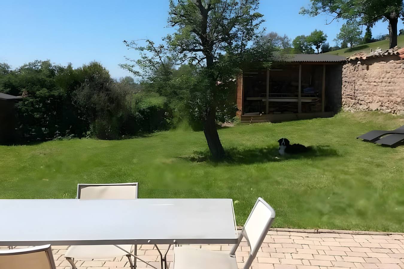 Maison de charme  135 m2 au calme, terrain clos. in Chirassimont, Région de Roanne
