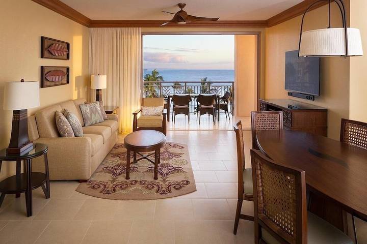Vacation rental for 4 people, with hot tub and balcony as well as pool in Kaanapali