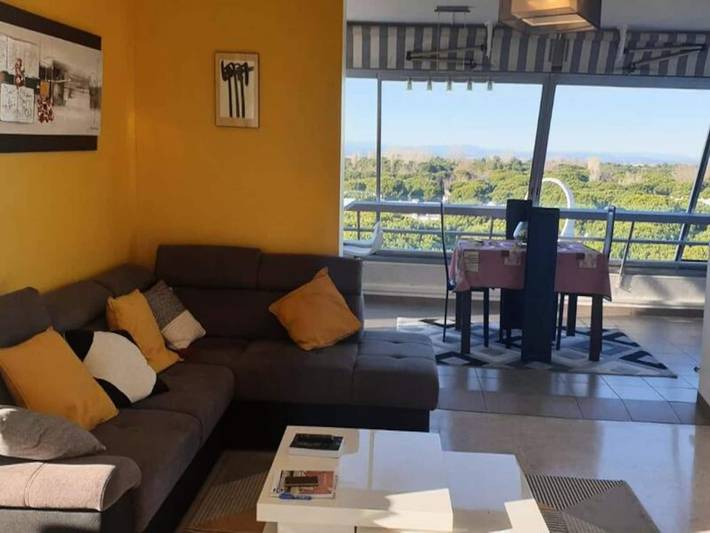 Gîte pour 8 personnes, avec terrasse et piscine dans Office De Tourisme La Grande Motte - 4