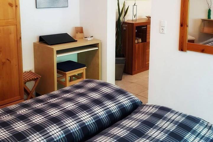 Gîte pour 2 personnes, avec terrasse et jardin à Overath - 3