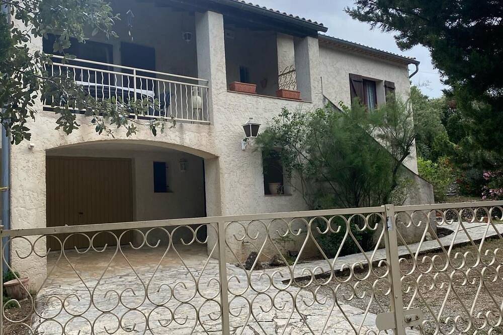 Typique Villa Provençale sur 2 Étages Avec Piscine in Montfort-sur-Argens, Región Brignoles