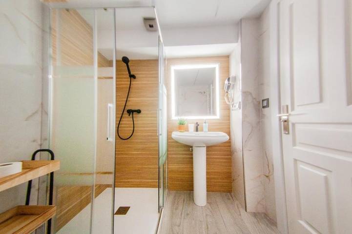 Albergue para 3 personas, con terraza, Se admiten mascotas en Las Villas - 3