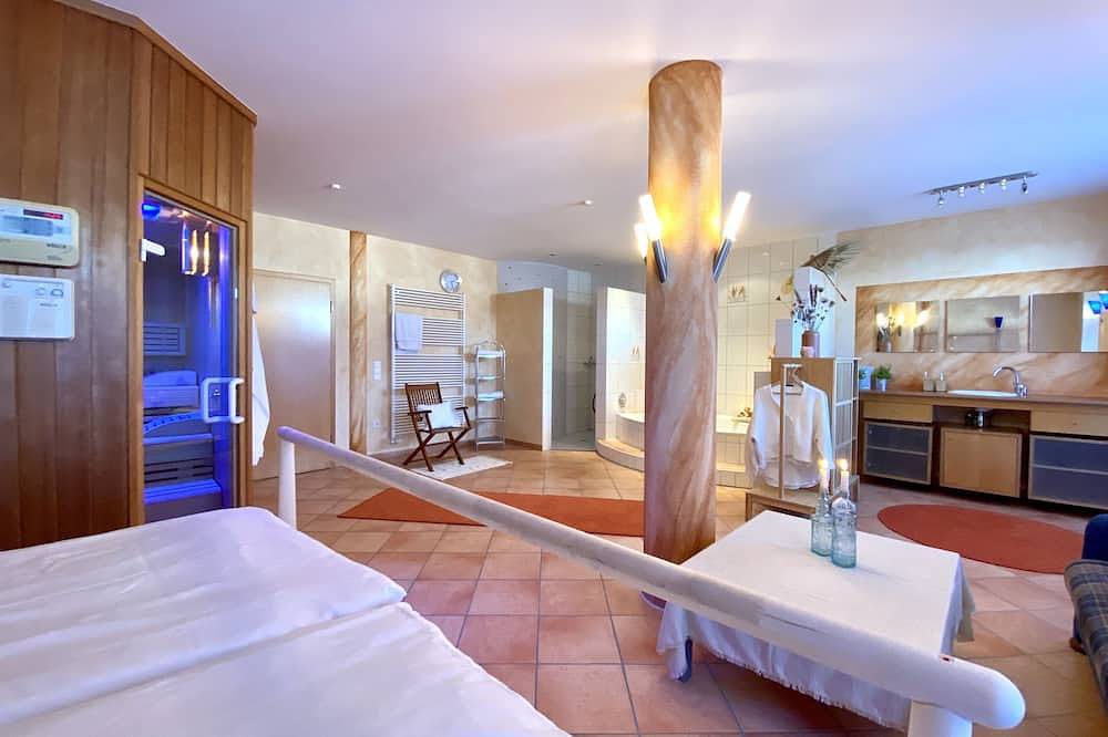 Ganze Wohnung, Private Spa mit Sauna und Whirlpool in der Idylle | 10 min von Rothenburg o.d.T. in Schrozberg, Taubertal