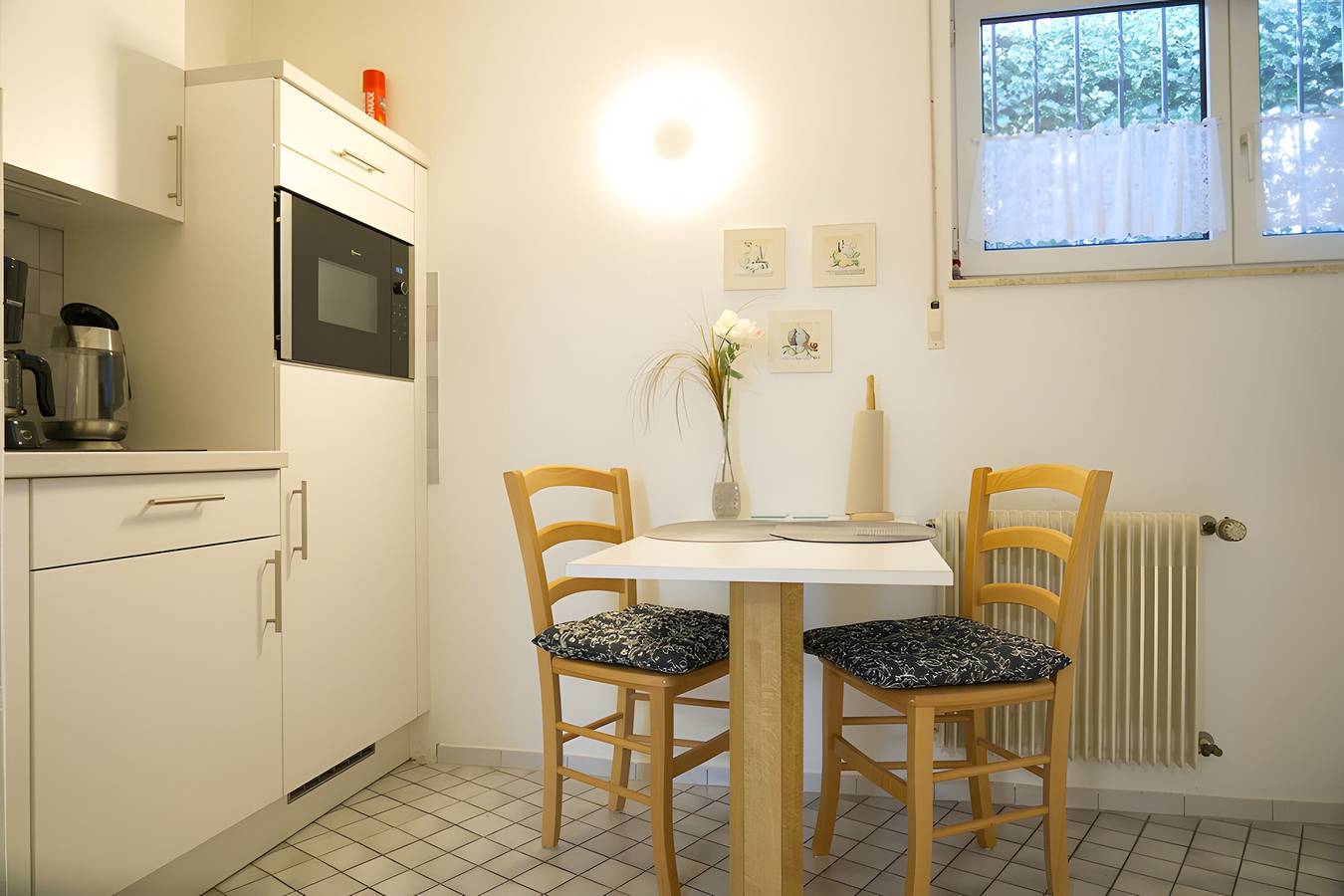 Ganze Wohnung, Ferienwohnung 2 mit Terrasse, Gemeinschaftsgarten, Wlan & Dreiwelten Card in der Nähe vom Solemar in Bad Dürrheim, Mittlerer Schwarzwald