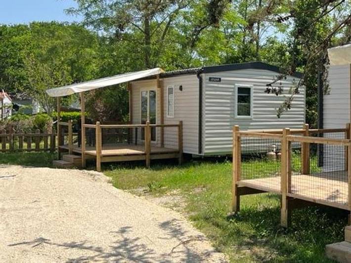 Wohnwagen für 4 Personen, mit Kinderpool in Grayan-et-l'Hôpital - 2