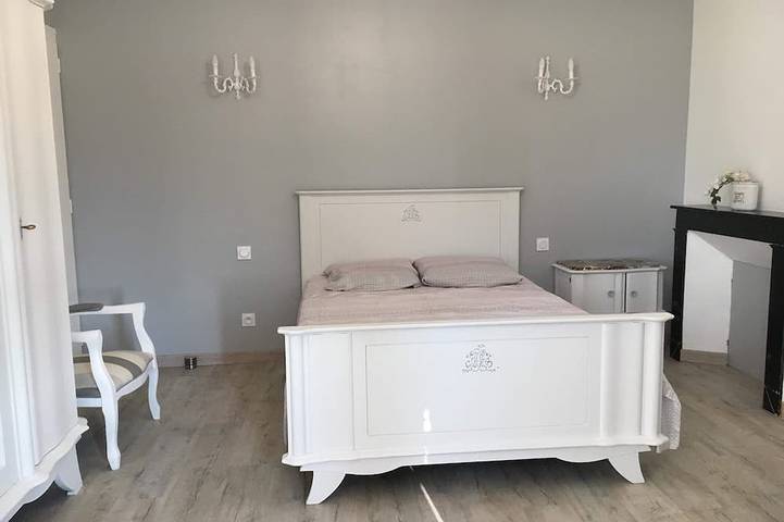 Location de vacances pour 8 personnes, avec jardin ainsi que terrasse et jacuzzi à Mauléon - 2