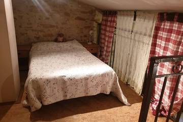 Location De Vacances pour 6 Personnes dans Montjustin, Région de Forcalquier, Photo 2