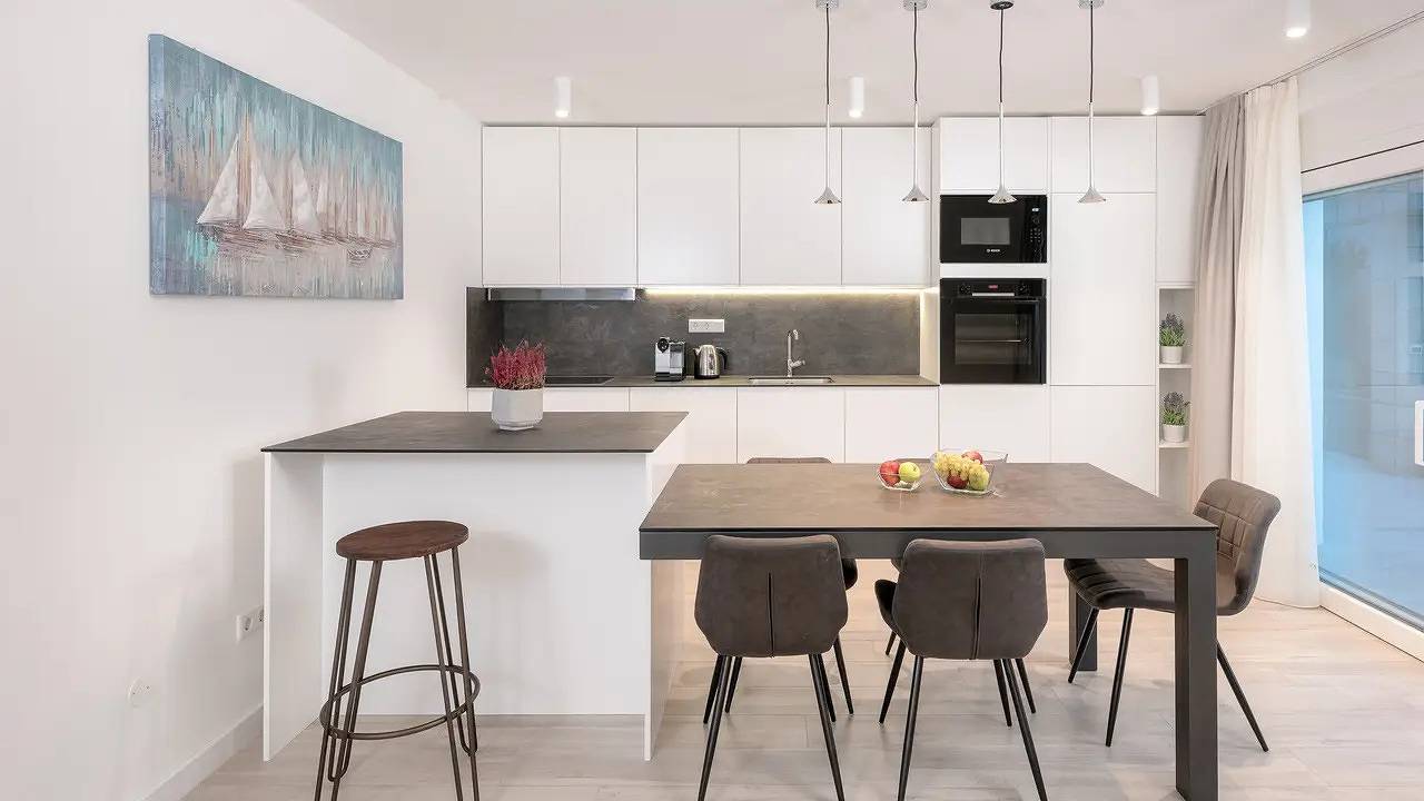 Hel ferieleilighet, Ferienwohnung für 8 Personen (84 m²) in Promajna in Promajna, Makarska Riviera